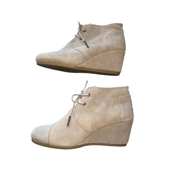 TOMS Sand Suede Lace Up Wedge Booties Women's Size 8.5 Cottage Boho Minimalist - Picture 1 of 8